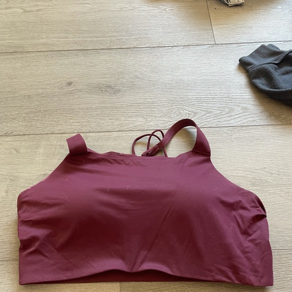 Maroon Nike spots bra - Picture 2 of 3